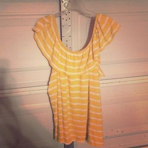 Yellow strip off the shoulder top